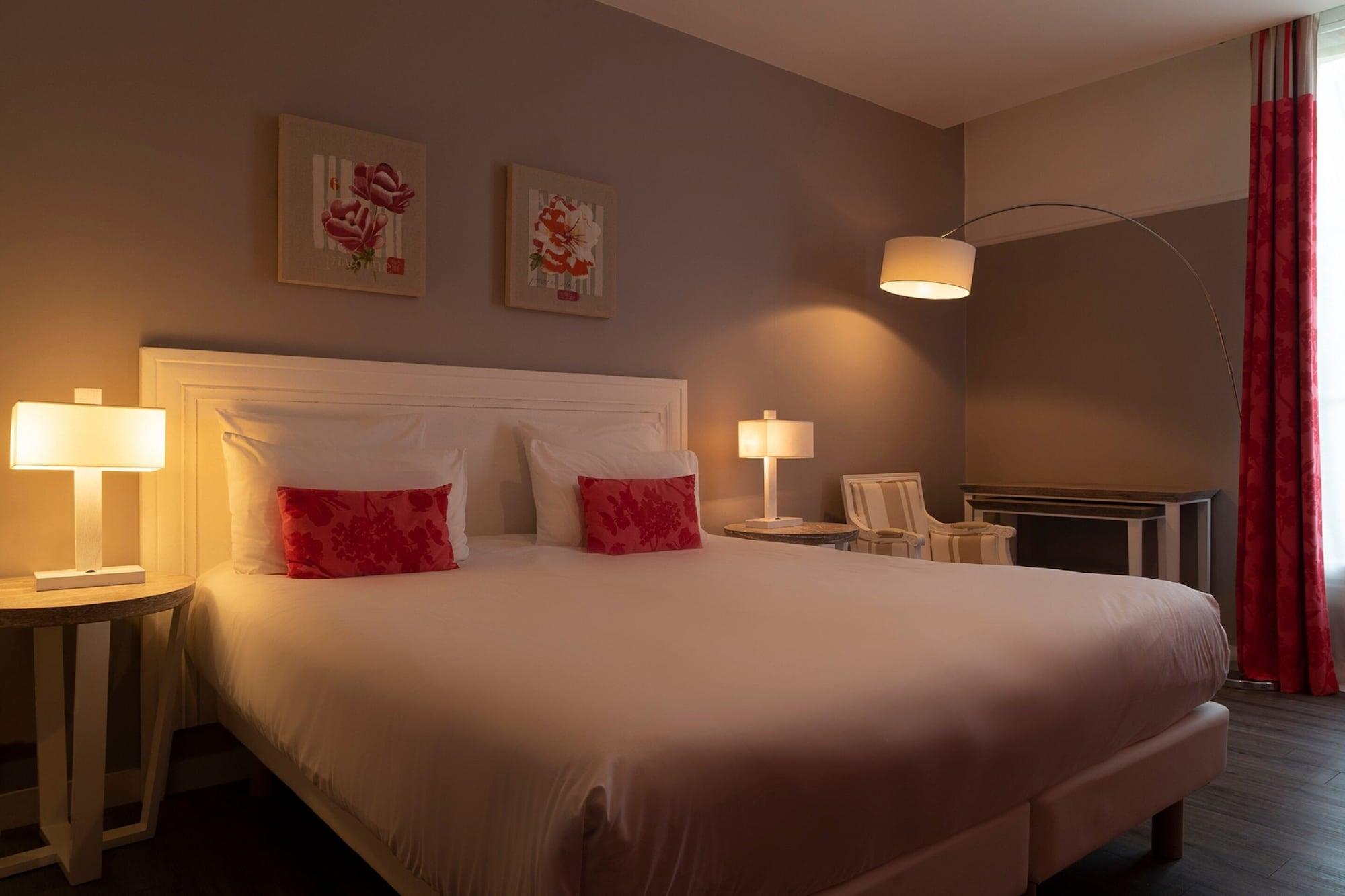 The Originals Boutique, Hotel Le Londres, Saumur Zewnętrze zdjęcie