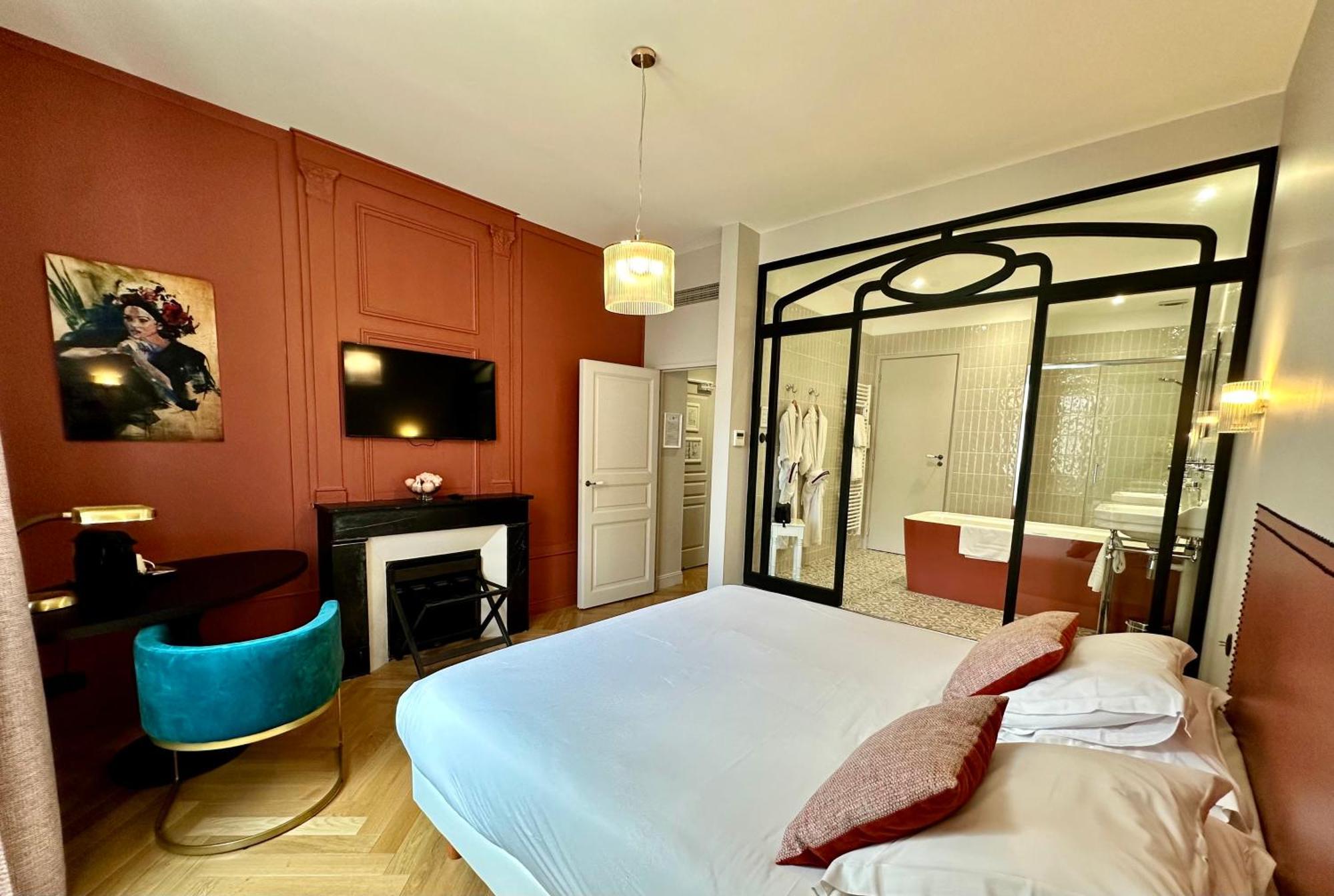 The Originals Boutique, Hotel Le Londres, Saumur Zewnętrze zdjęcie