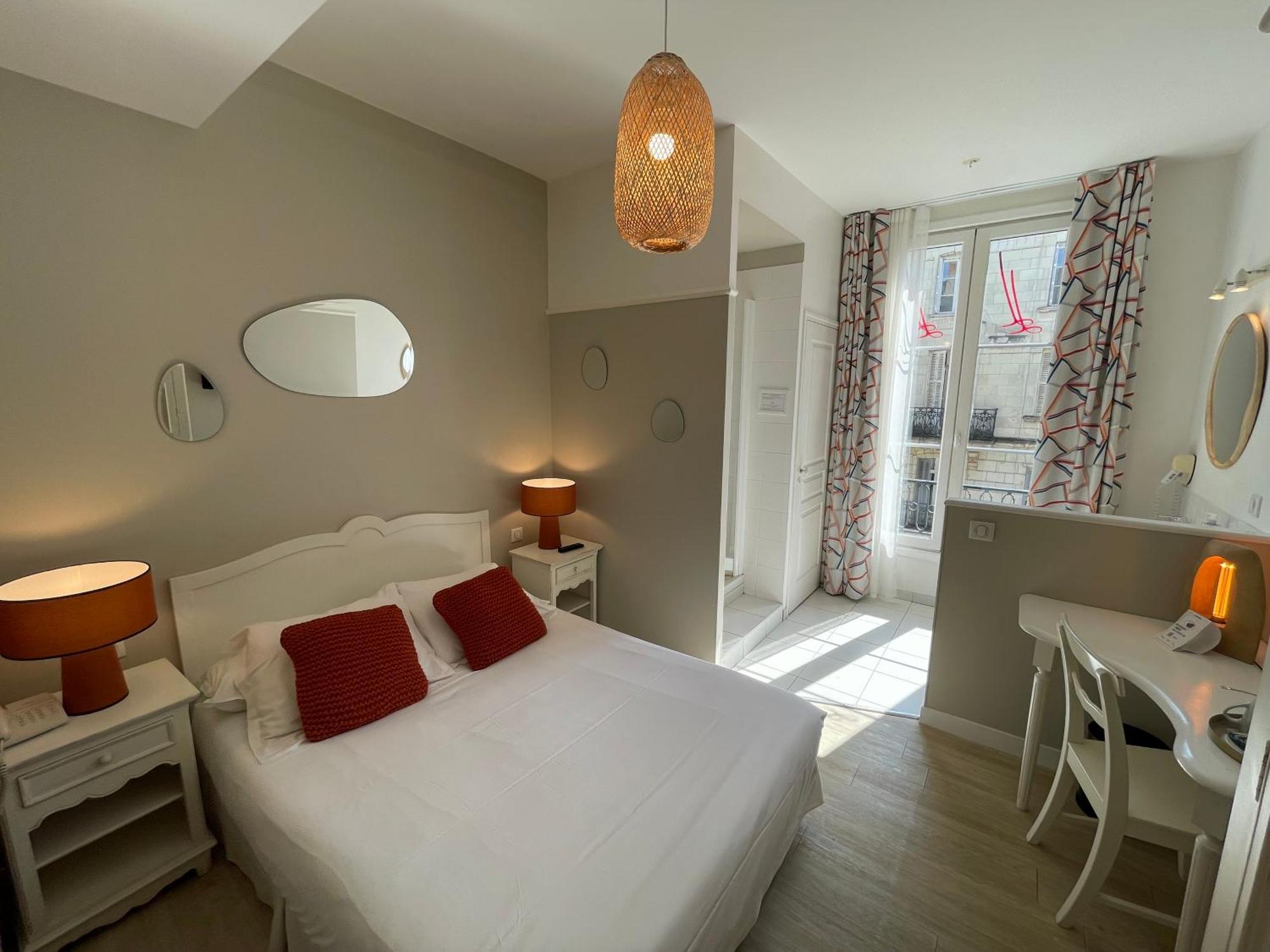 The Originals Boutique, Hotel Le Londres, Saumur Zewnętrze zdjęcie