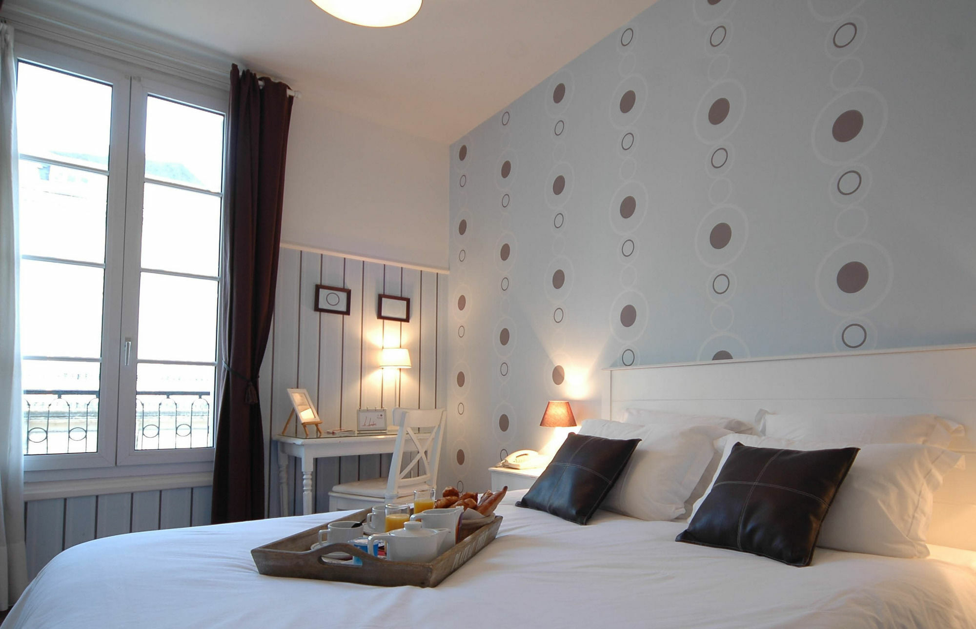 The Originals Boutique, Hotel Le Londres, Saumur Zewnętrze zdjęcie