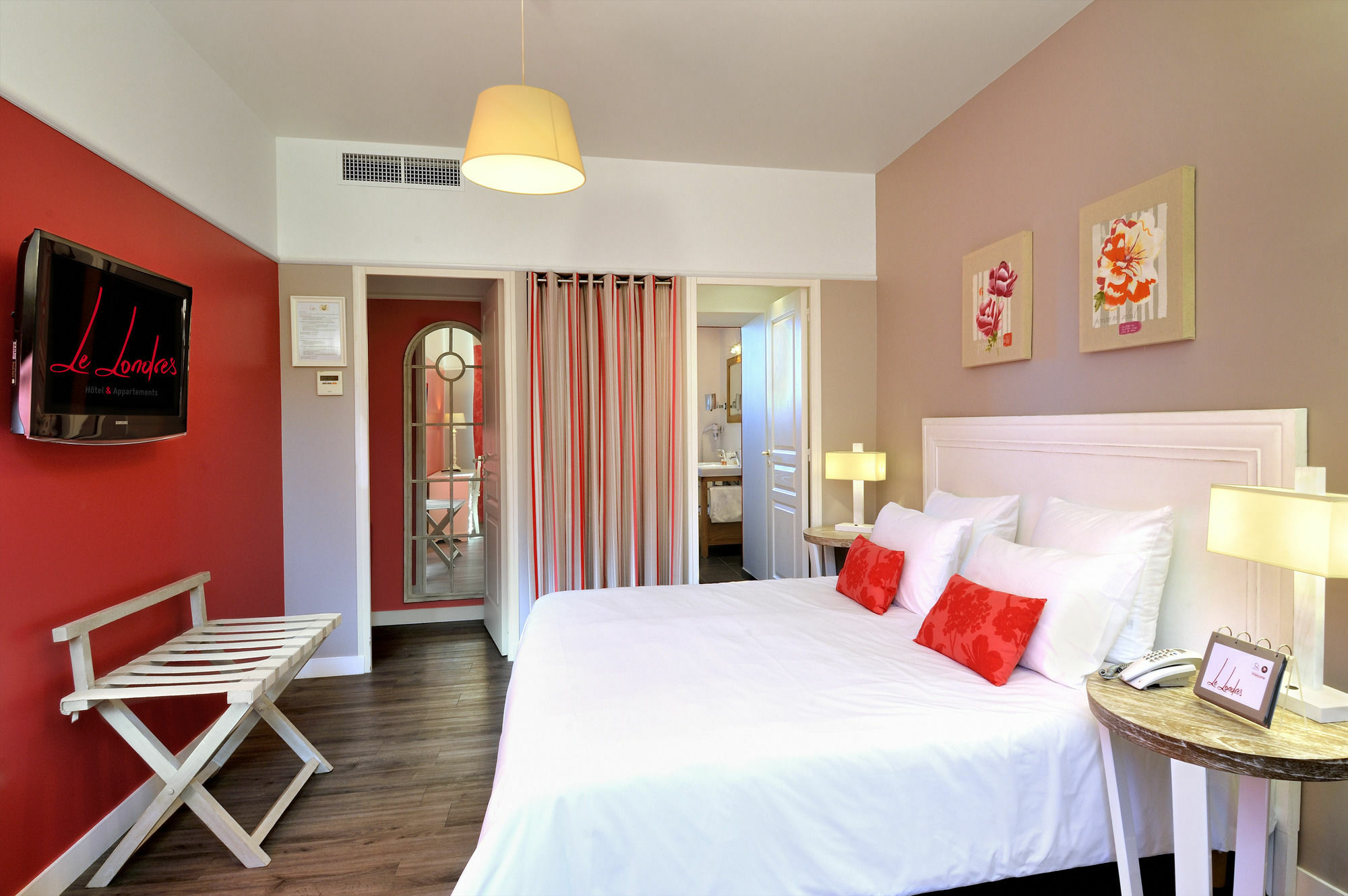The Originals Boutique, Hotel Le Londres, Saumur Zewnętrze zdjęcie